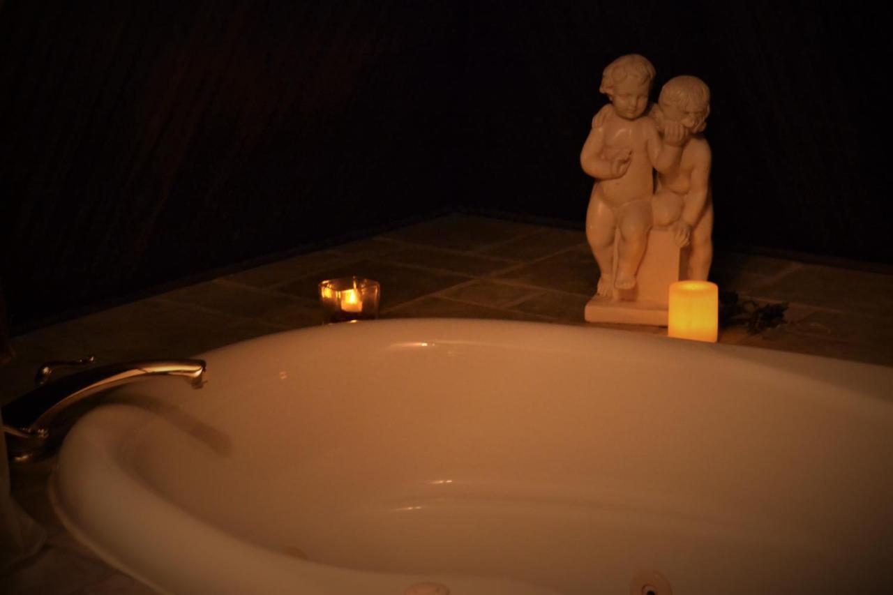 Carleton House Bed And Breakfast Bonham エクステリア 写真