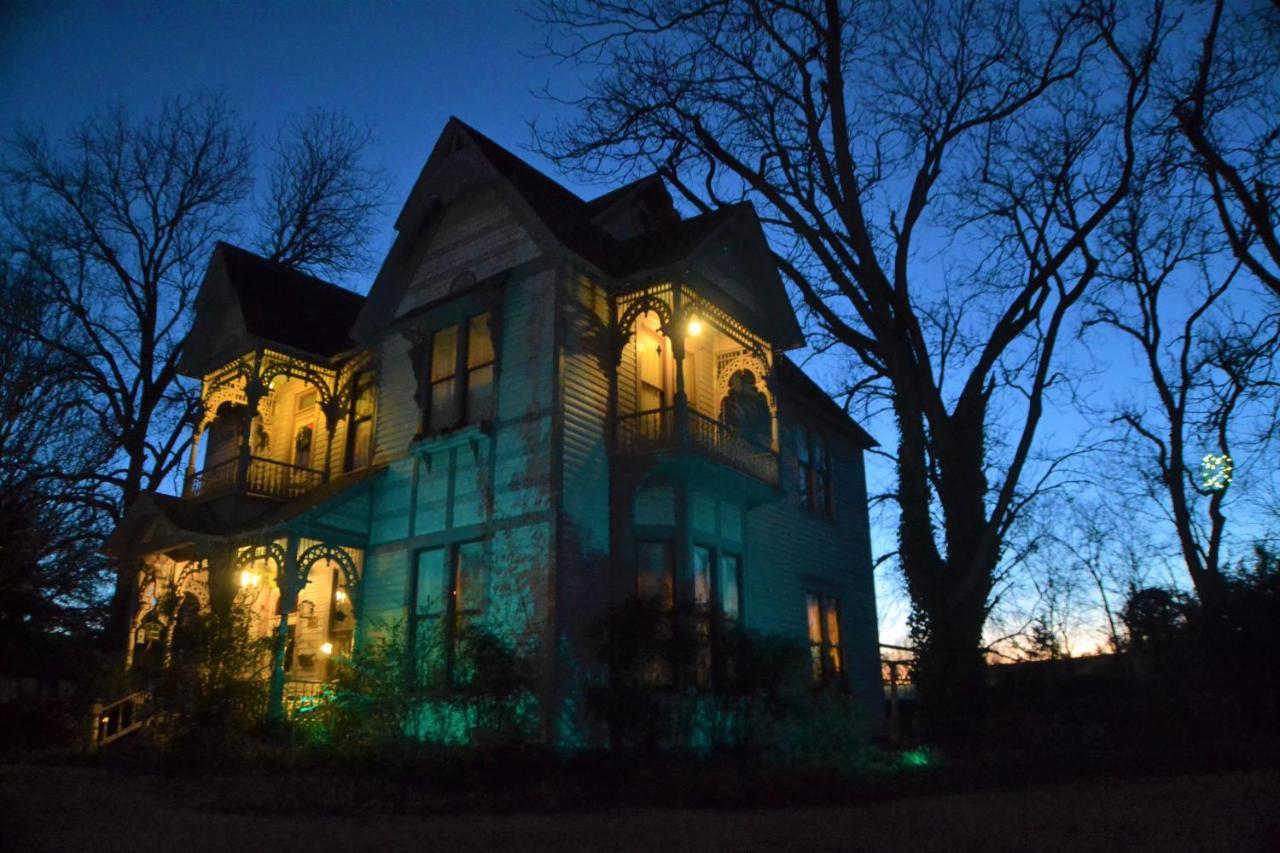 Carleton House Bed And Breakfast Bonham エクステリア 写真